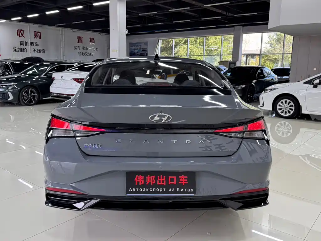 Hyundai Elantra — миниатюра 5