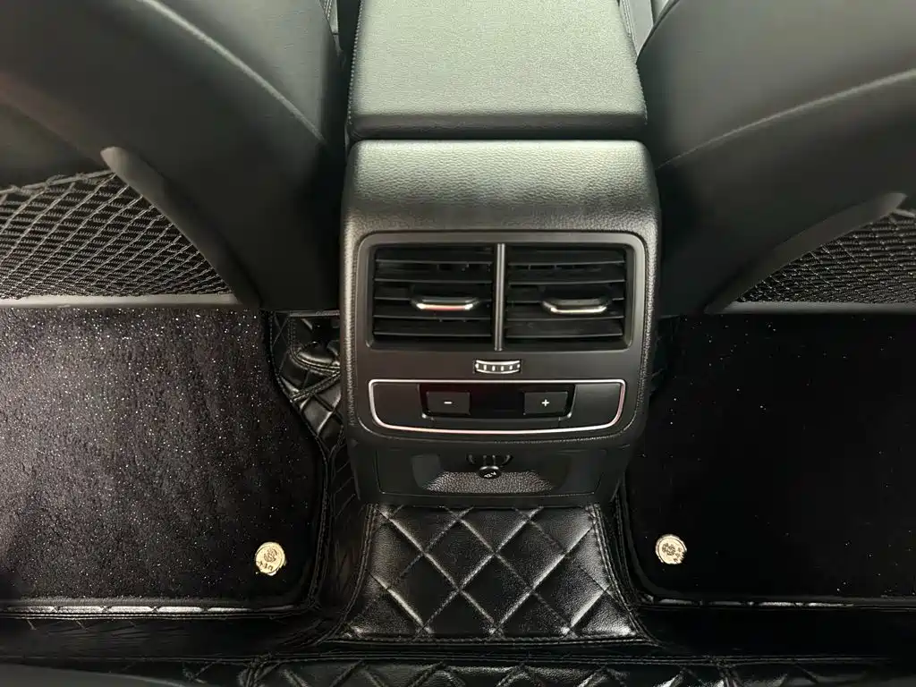 Audi A4 (Import) — миниатюра 7