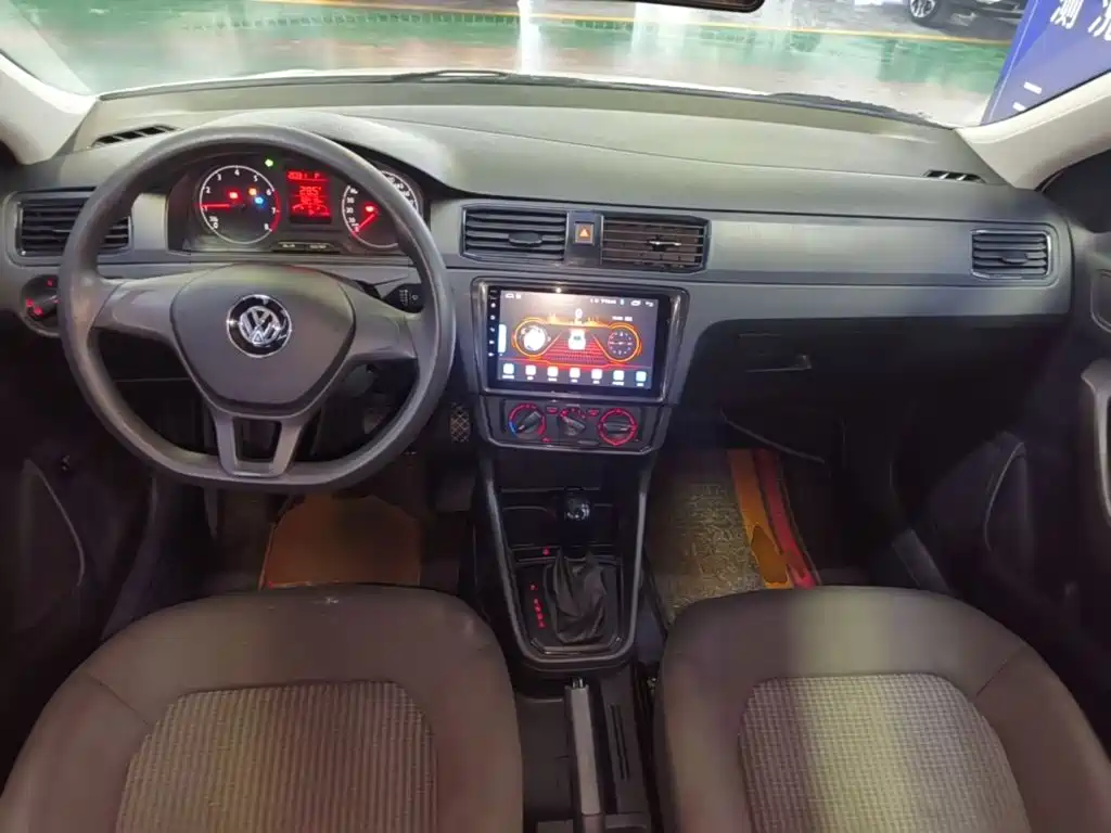 Volkswagen Santana — миниатюра 10