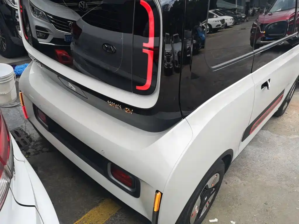Baojun KiWi EV — миниатюра 8