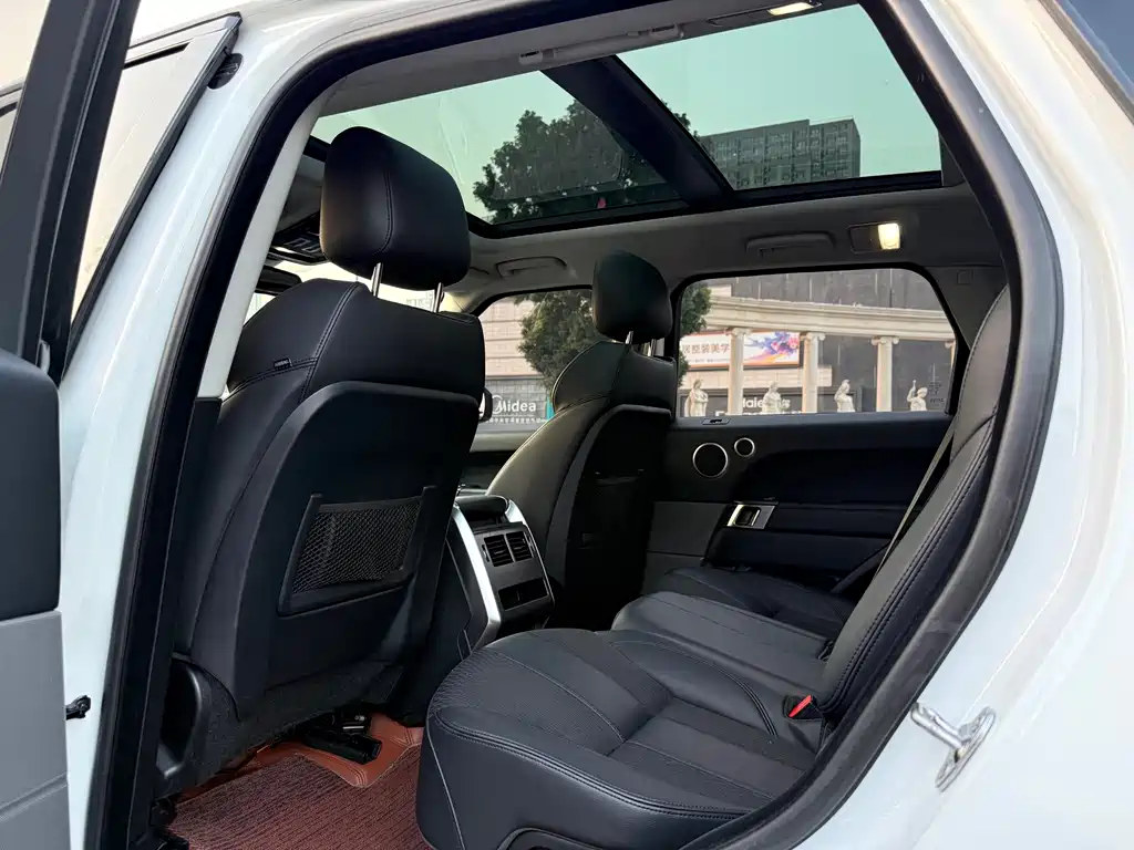 Land Rover Sport — миниатюра 6