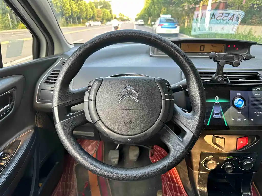 Citroen C-Quatre — миниатюра 12