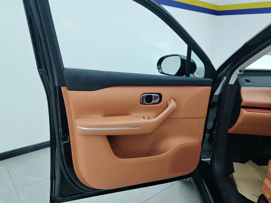 Leapmotor C16 2026 280 6 мест