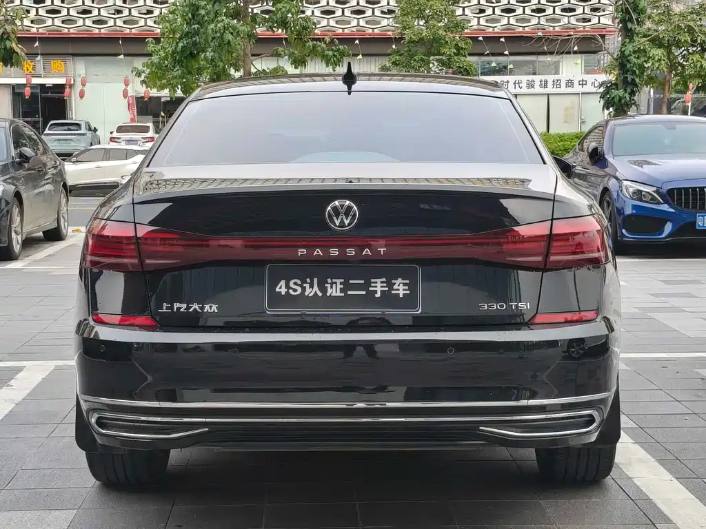 Volkswagen Passat 2022 330TSI Elite