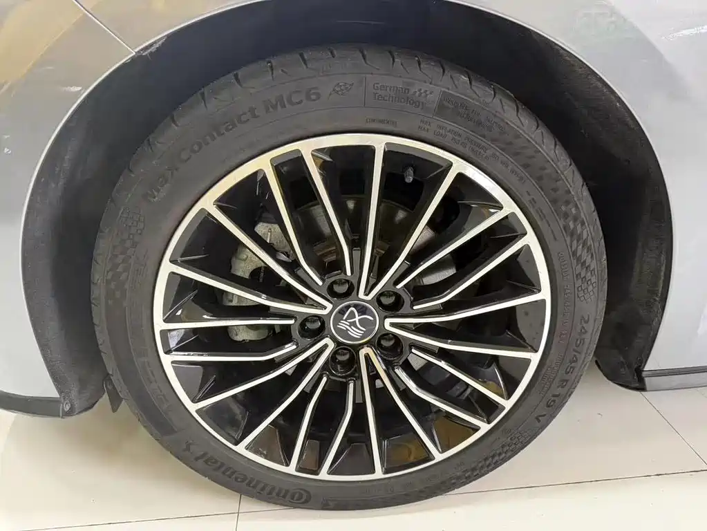 BYD Han — миниатюра 4