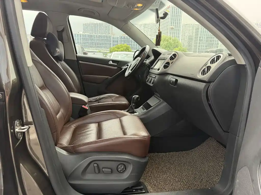 Volkswagen Tiguan 2013 1.8TSI AT Luxury