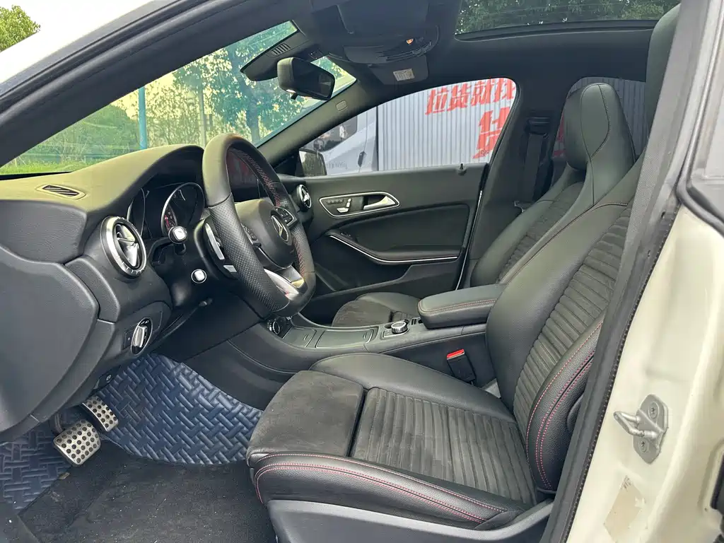 Mercedes-Benz CLA 2017 CLA 220 4MATIC