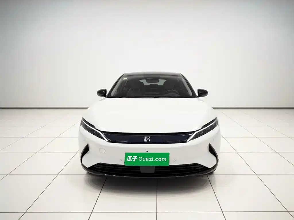 BYD Han — миниатюра 2