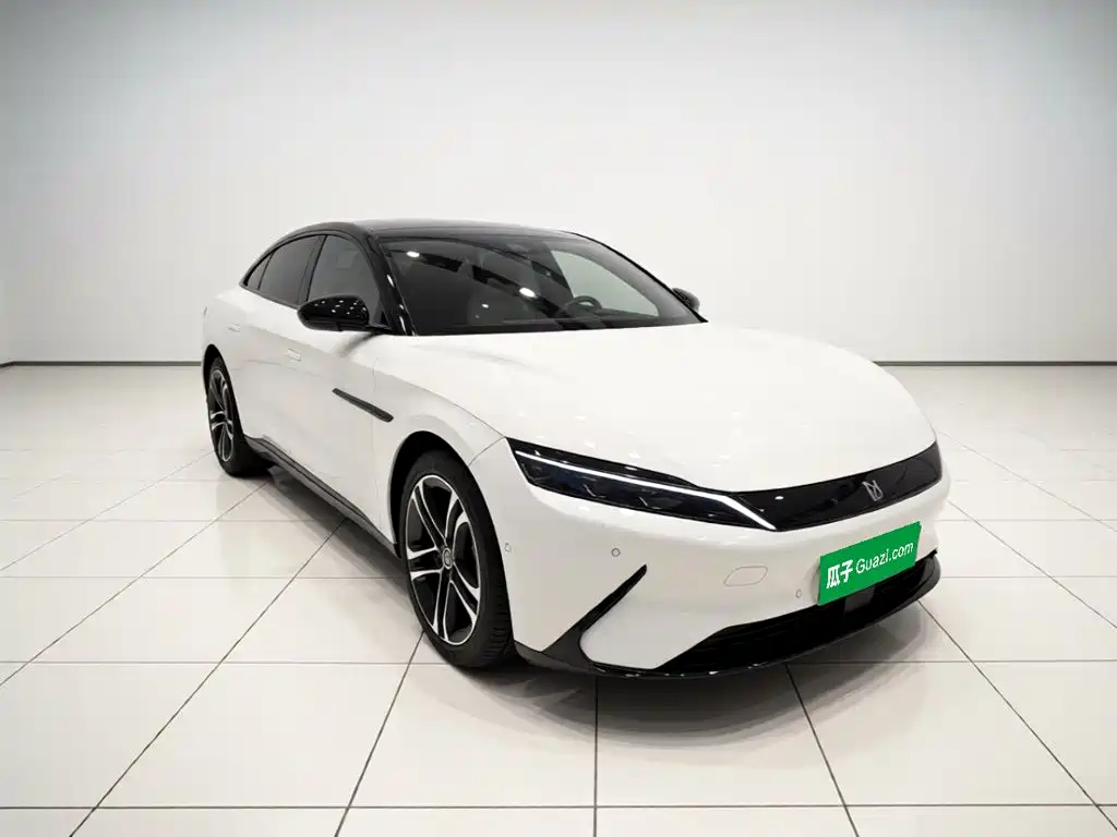 BYD Han — миниатюра 3