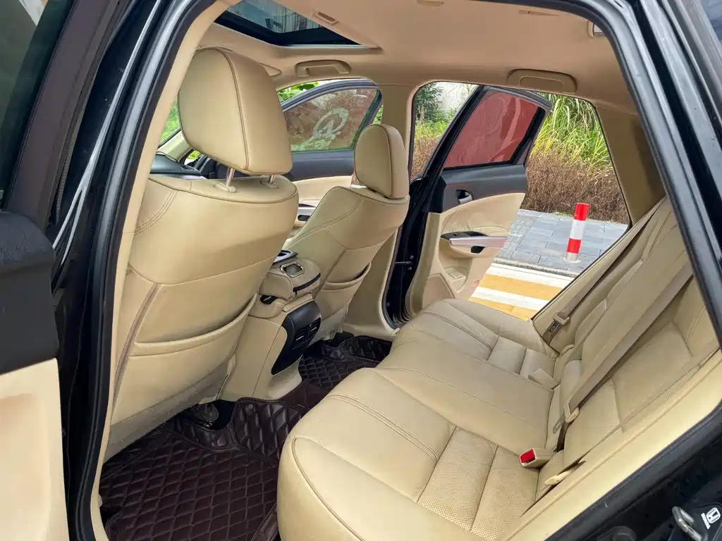 Honda Crosstour — миниатюра 8