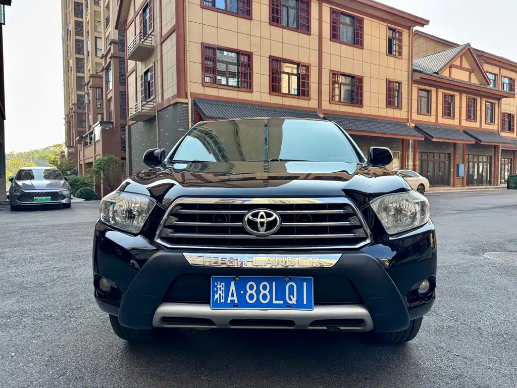 Toyota Highlander (Import) — миниатюра 3