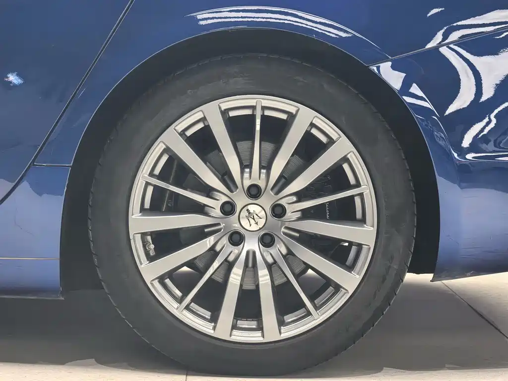 Maserati Ghibli — миниатюра 12