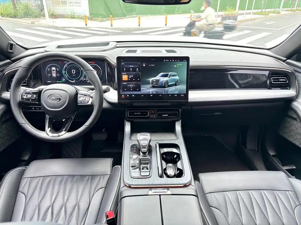 GAC GS8 2022 2.0TM Luxury ( мест)