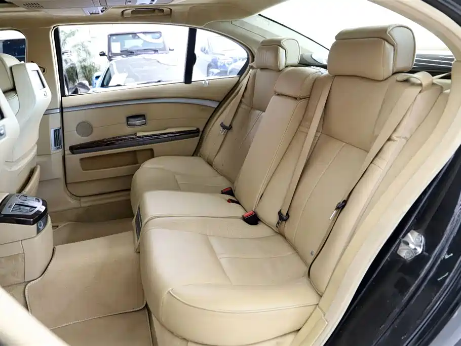 BMW 7 Series 7 2005 760Li