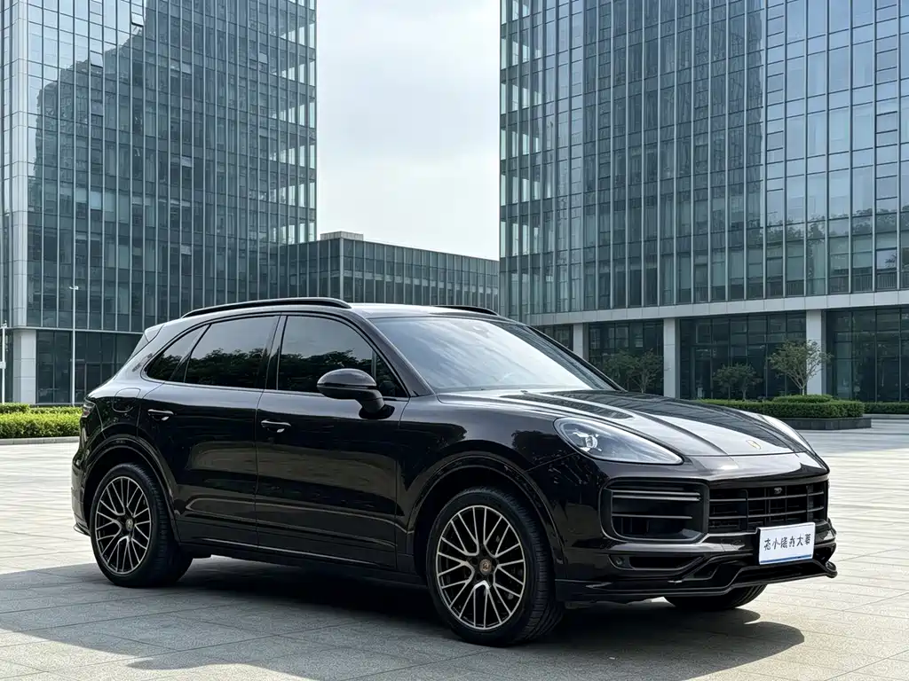 Porsche Cayenne — миниатюра 3