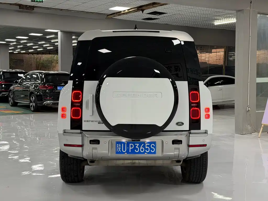 Land Rover Land Rover Defender 2023 130 3.0T P400 HSE