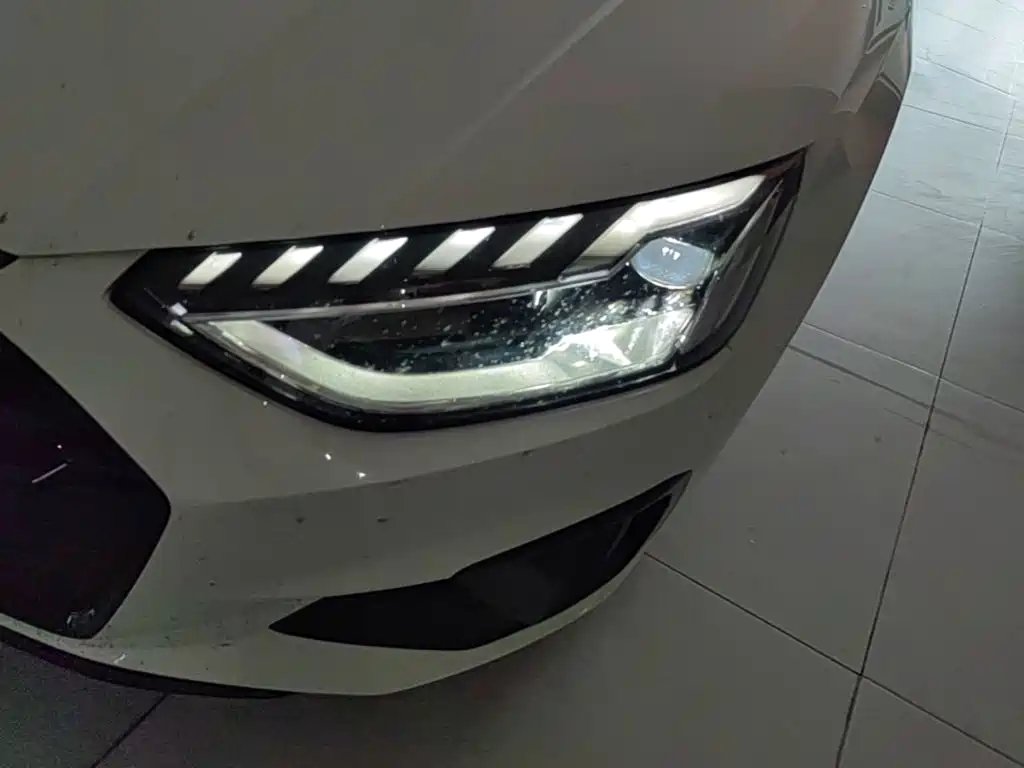 Audi A4L — миниатюра 24