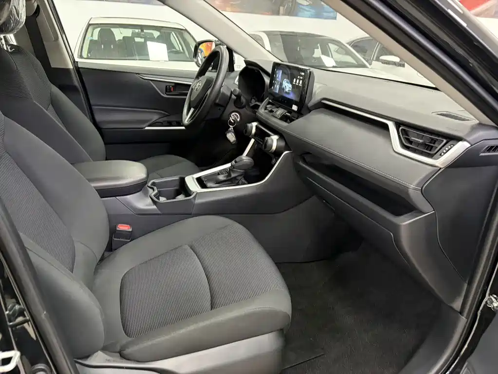 TOYOTA RAV4 RONGFANG