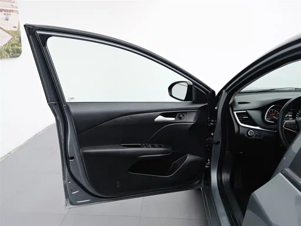 Chevrolet Monza 2019 Redline 320T DCT VI
