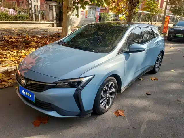 buick slightly-blue-6