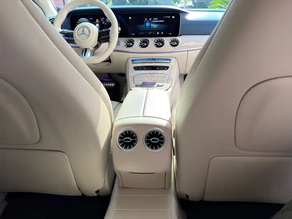 Mercedes-Benz E-Class (Import) — миниатюра 12