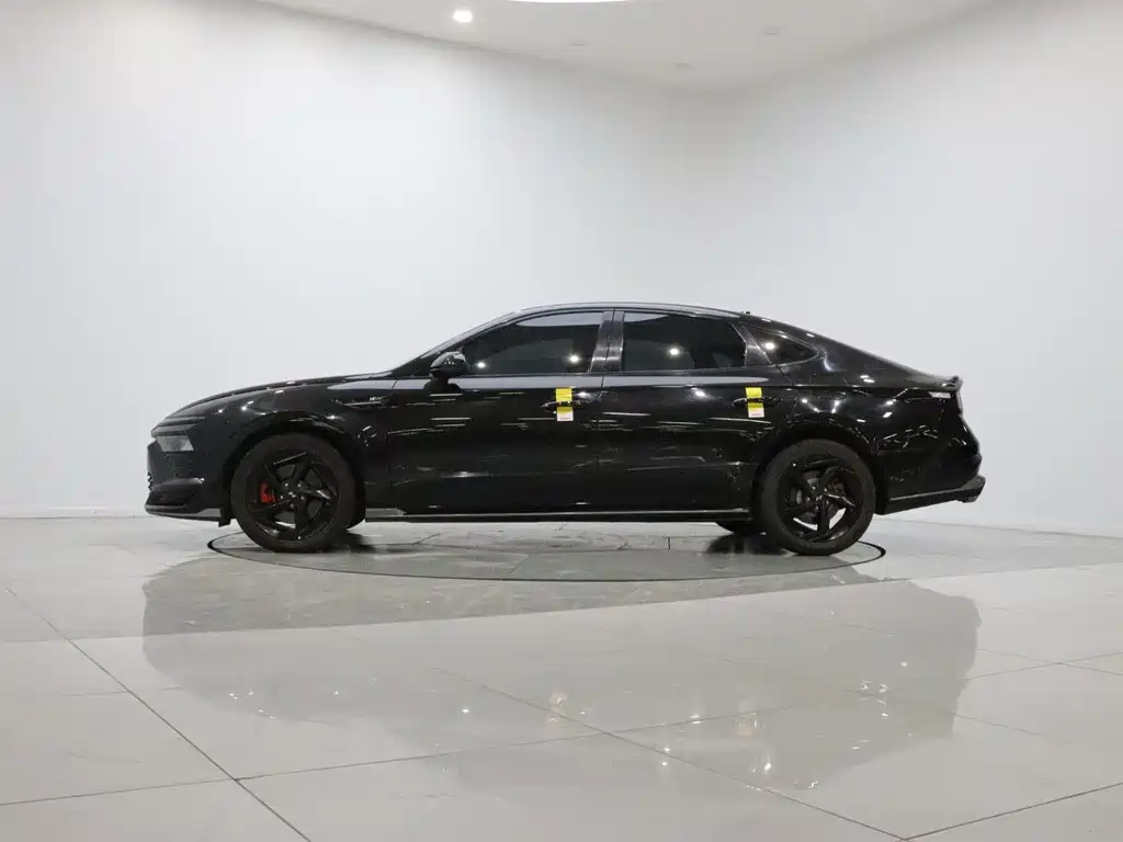 Hyundai Sonata — миниатюра 9