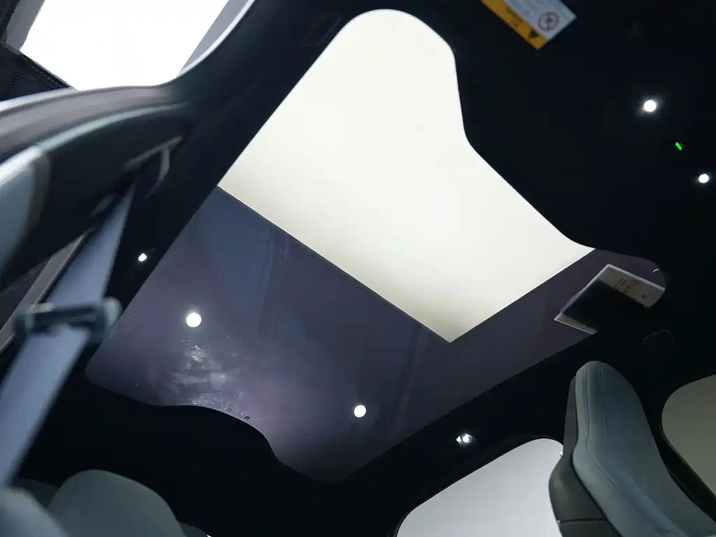 NIO EC6 — миниатюра 15