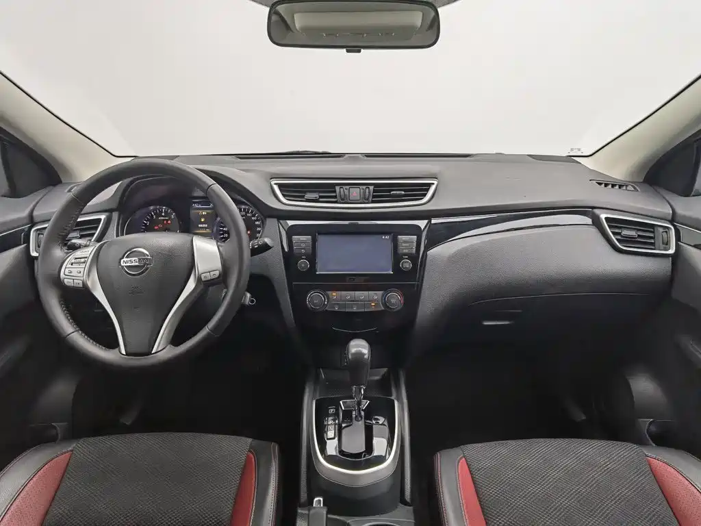 Nissan Qashqai — миниатюра 5
