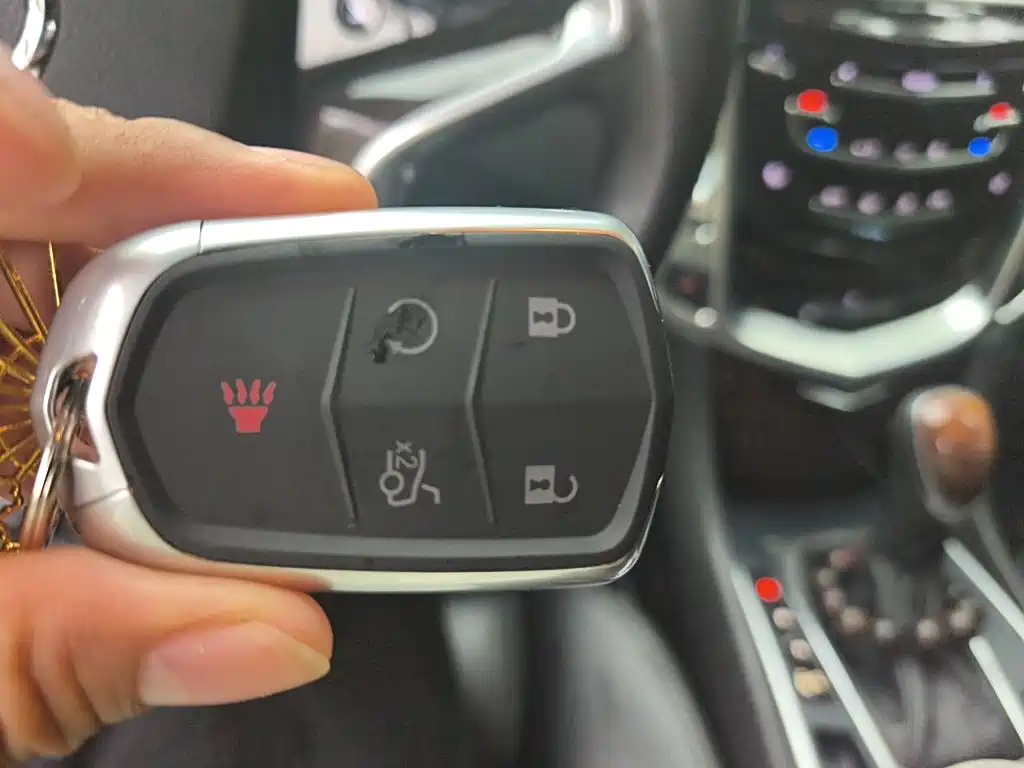 Cadillac SRX — миниатюра 12