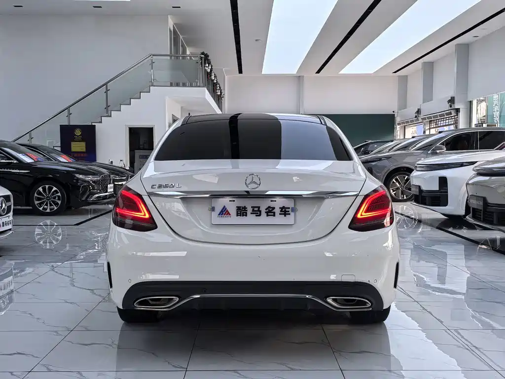Mercedes-Benz C-Class — миниатюра 14