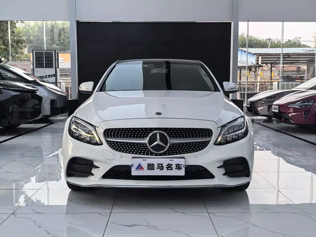 Mercedes-Benz C-Class — миниатюра 2