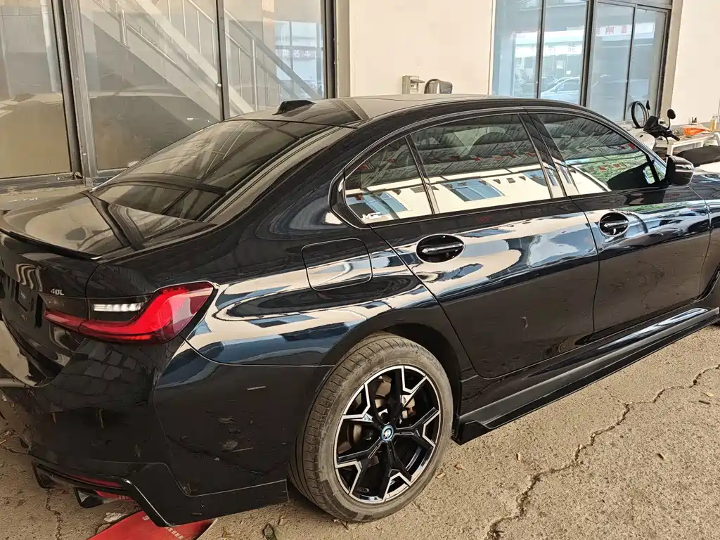 BMW i3 — миниатюра 9