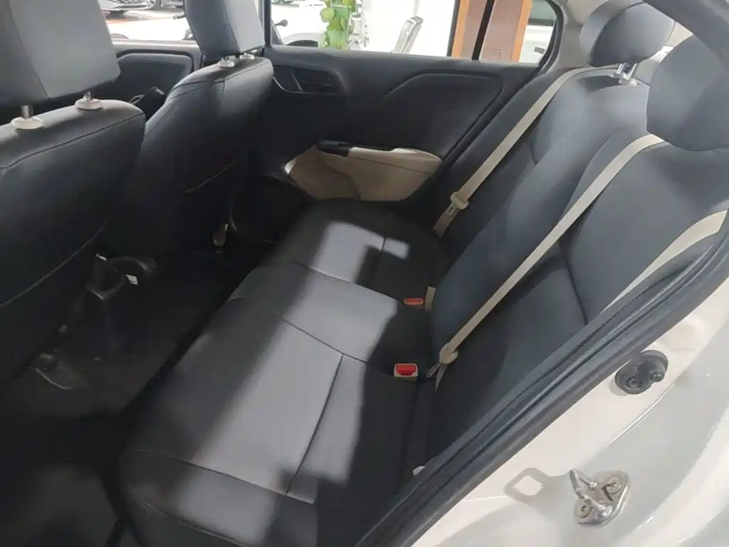 Honda City — миниатюра 17