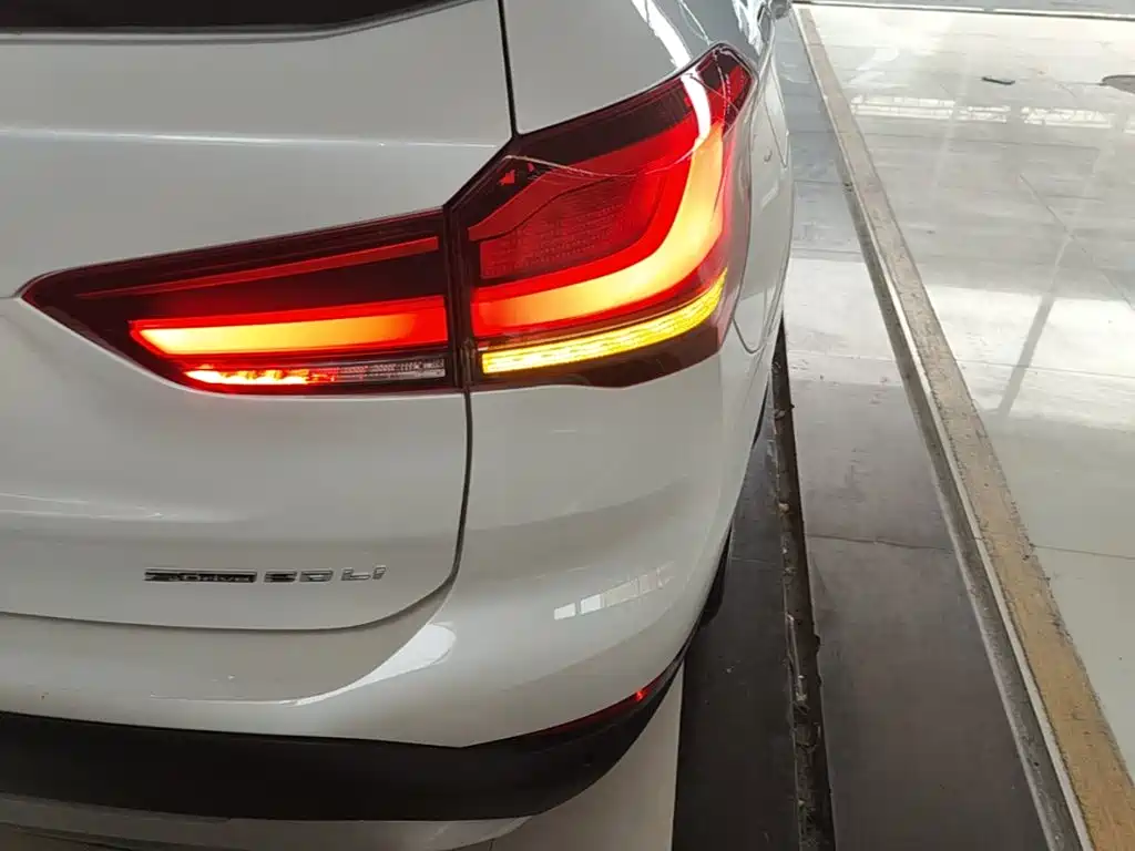 BMW X1 — миниатюра 8
