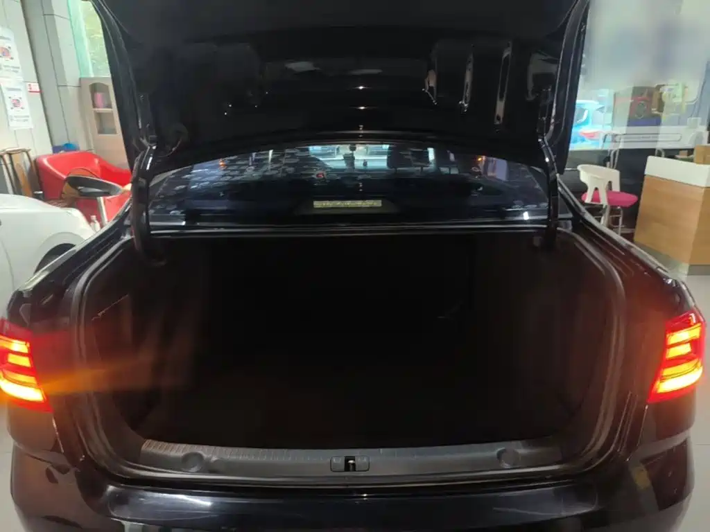 Volkswagen Lavida — миниатюра 19