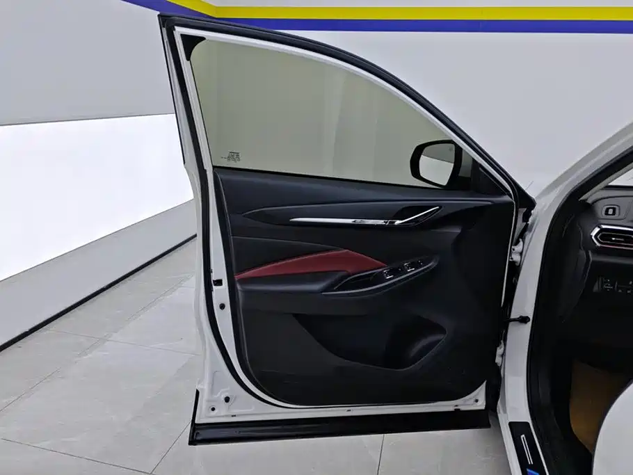 Oshan X5 2021 1.5T DCT Luxury