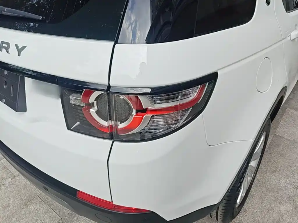 Land Rover Discovery Sport — миниатюра 8