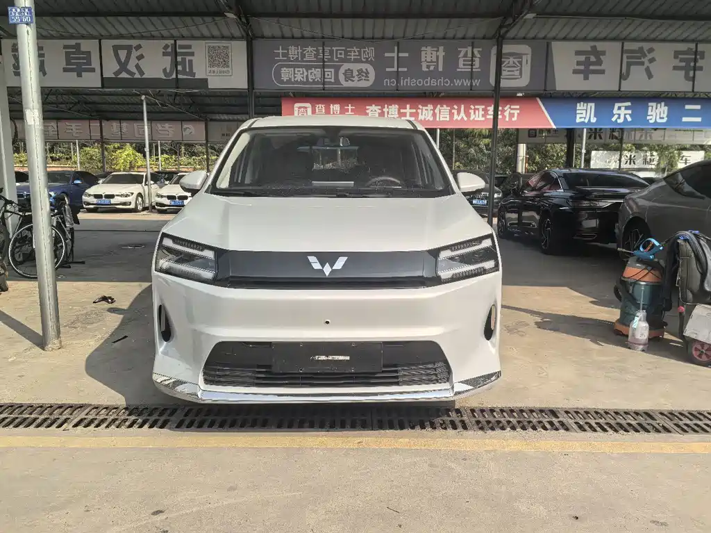 Wuling Xingguang 730 New Energy — миниатюра 2