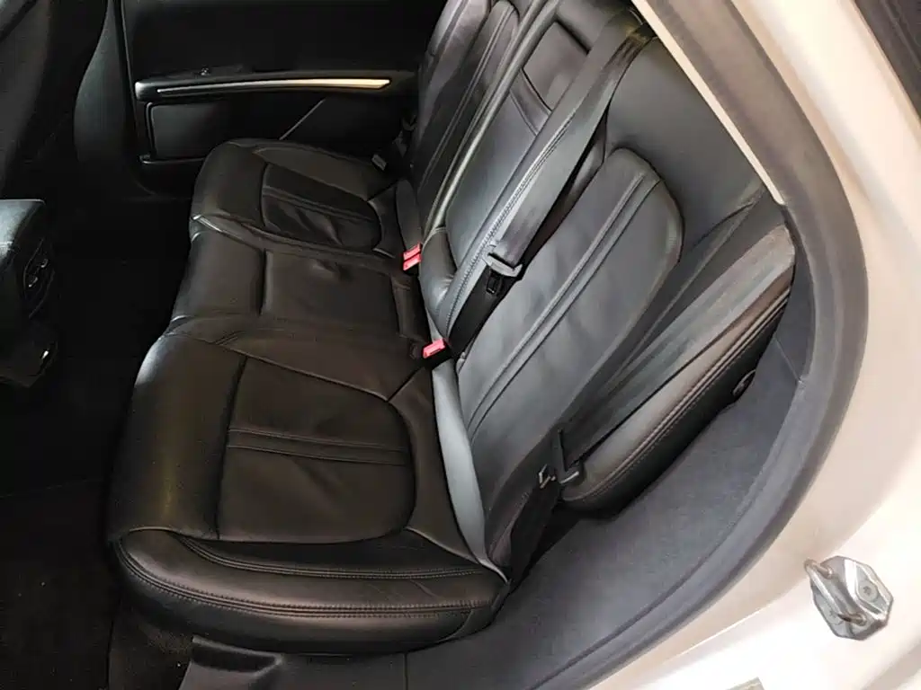 Lincoln MKZ — миниатюра 17