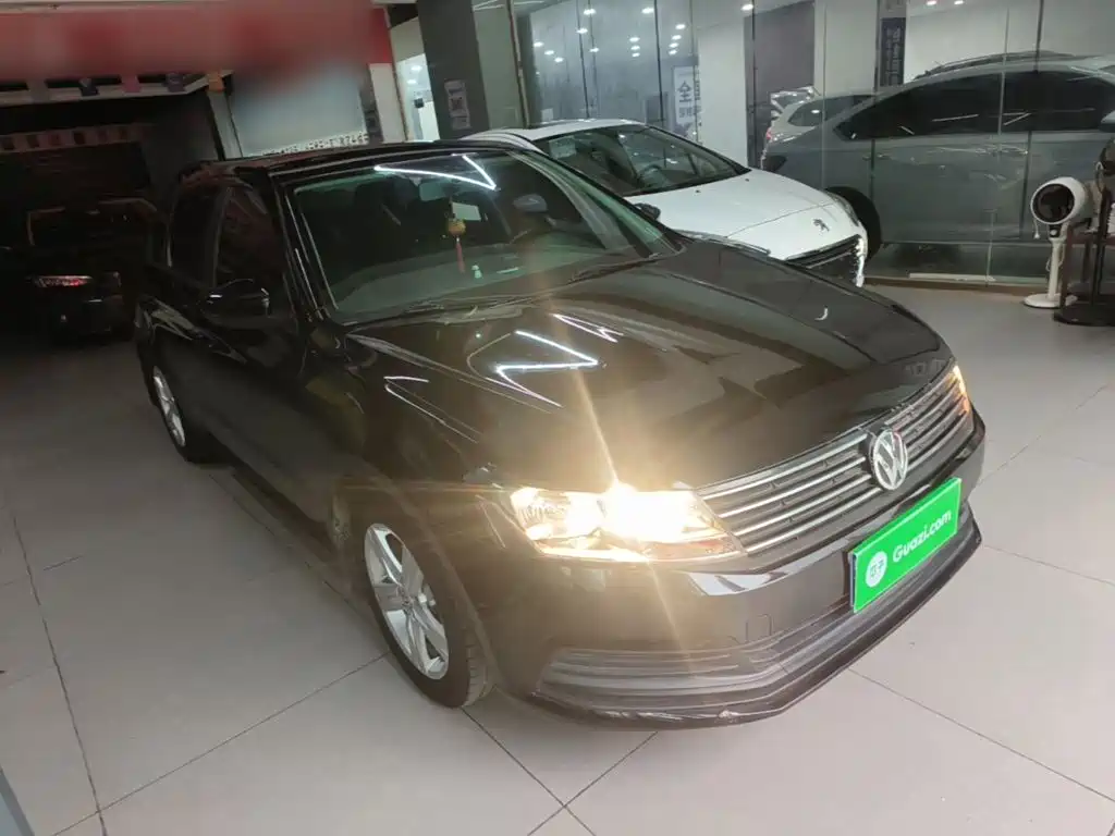 Volkswagen Lavida — миниатюра 4