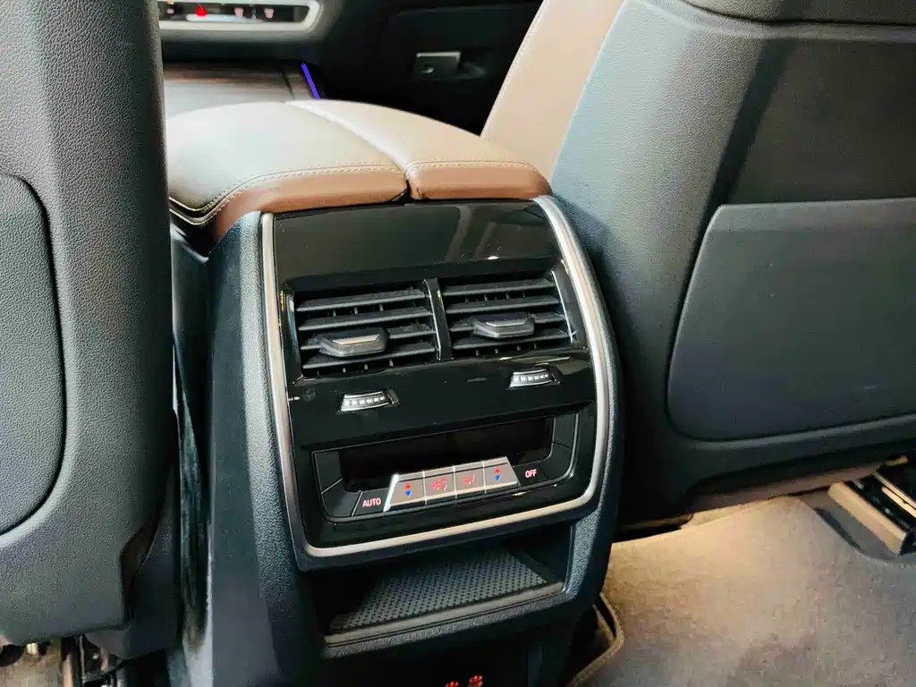 BMW X7 2023 xDrive40i Lead Luxury