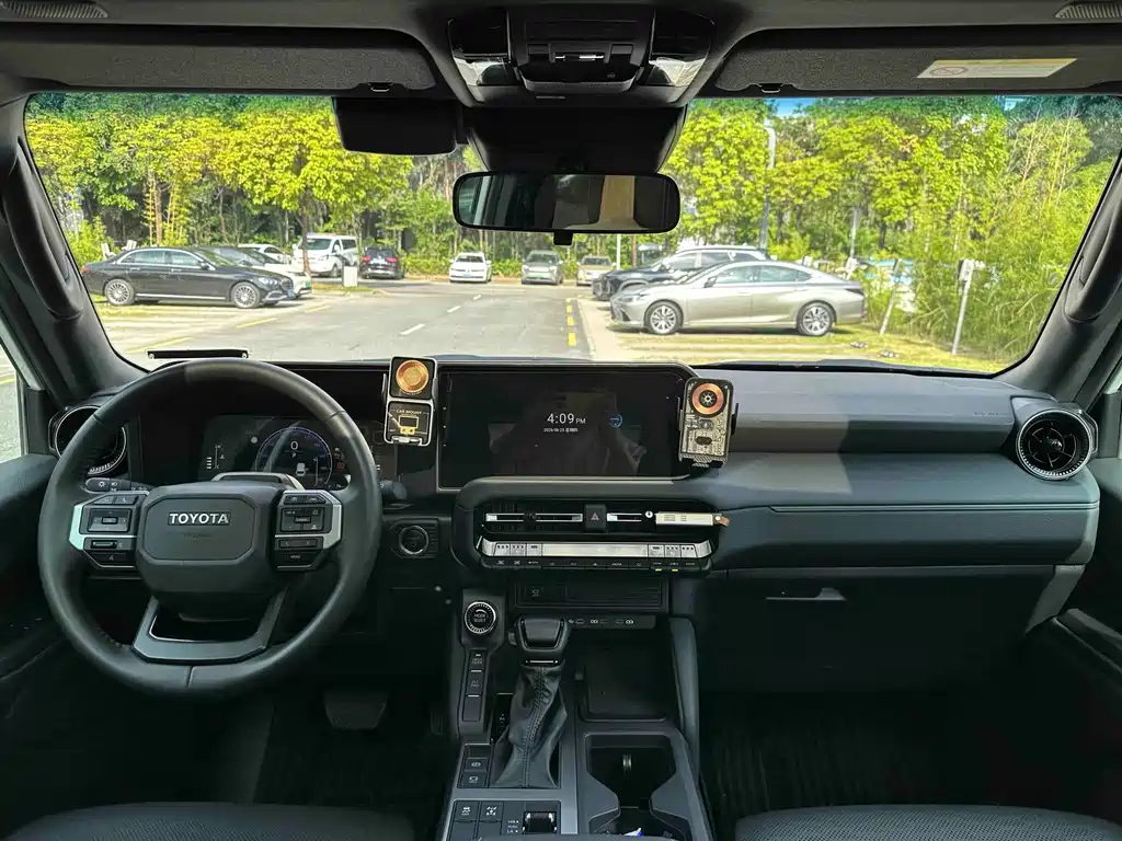 Toyota Land Cruiser Prado 2024 2.4T TX 5 мест