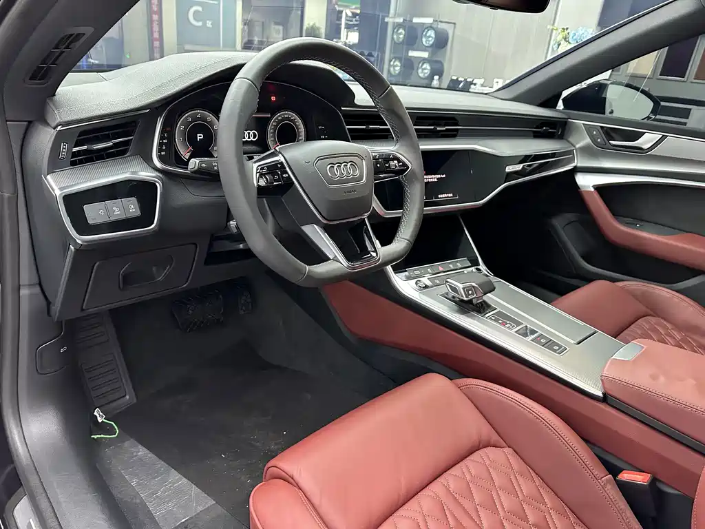 Audi A7L — миниатюра 12