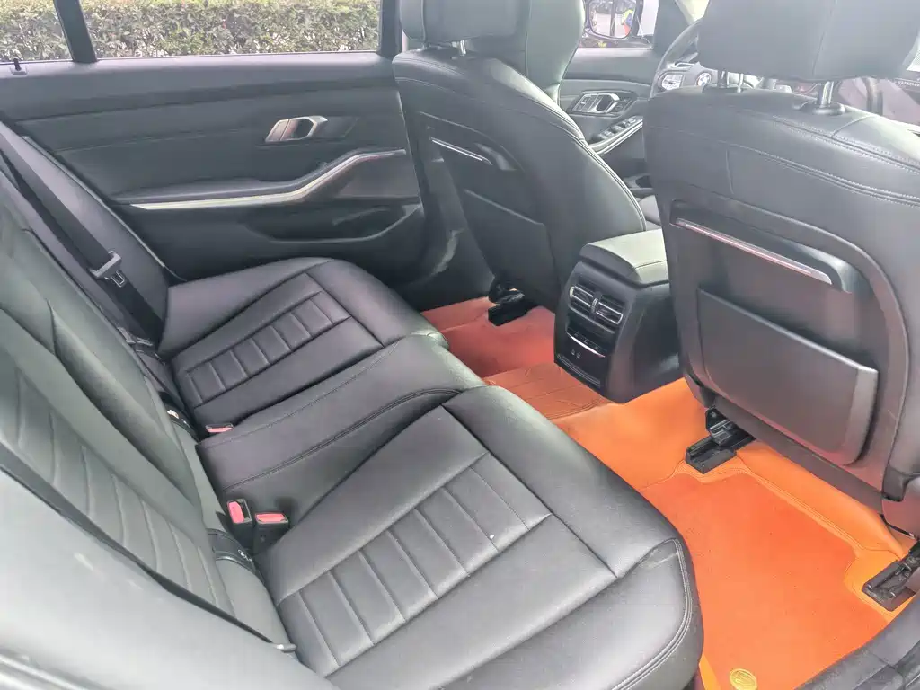 BMW 3 Series — миниатюра 11