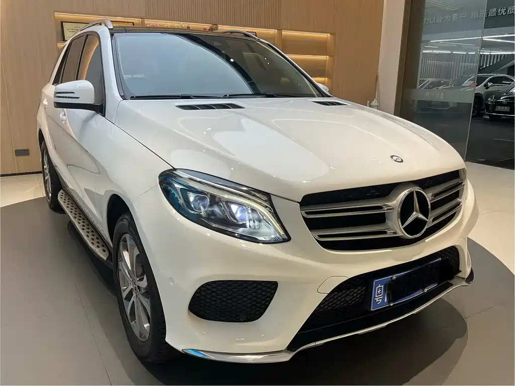 Mercedes-Benz GLE (Import) — миниатюра 3