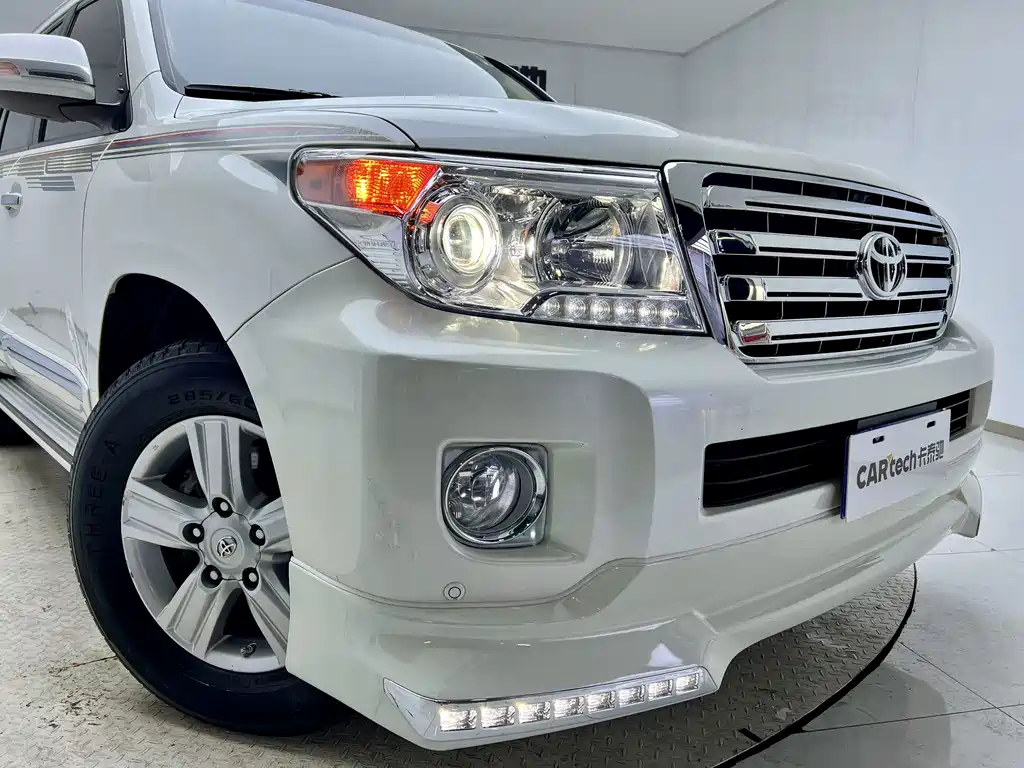 Toyota Land Cruiser — миниатюра 11