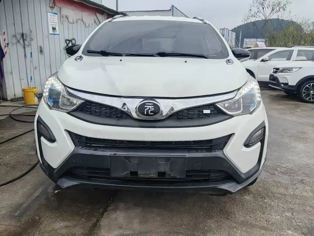 BYD Yuan 2016 1.5L MT Luxury