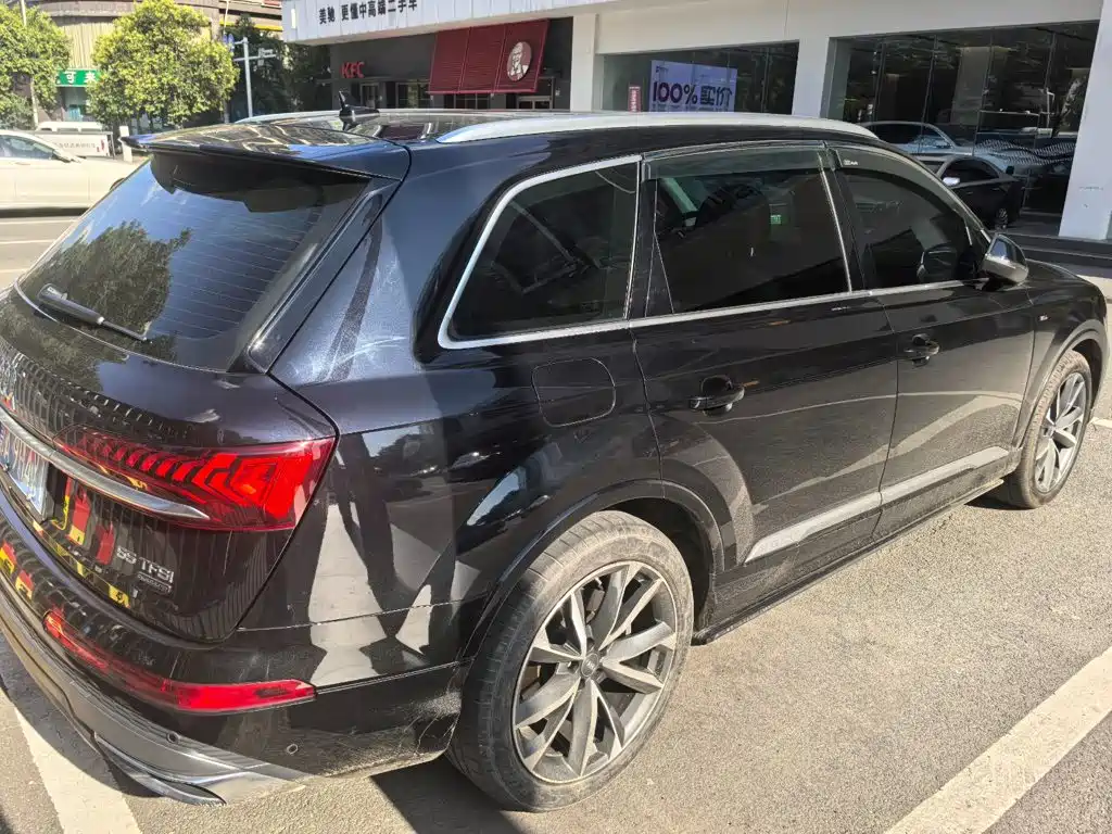 Audi Q7 2020 55 TFSI quattro S line Sport