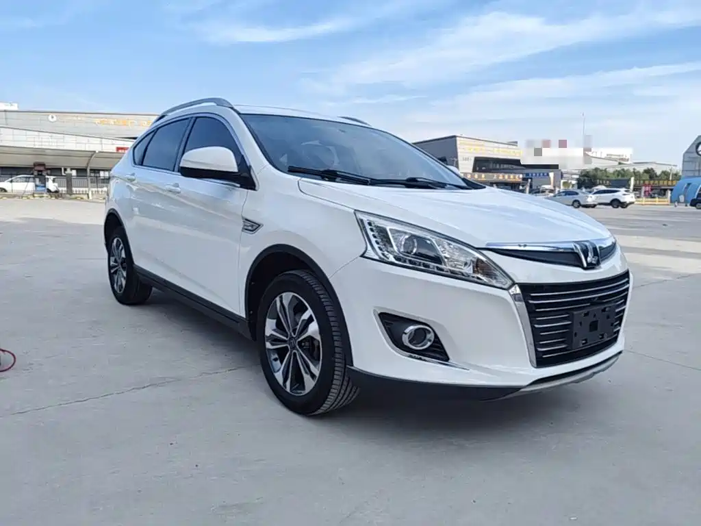 Luxgen U6 — миниатюра 4