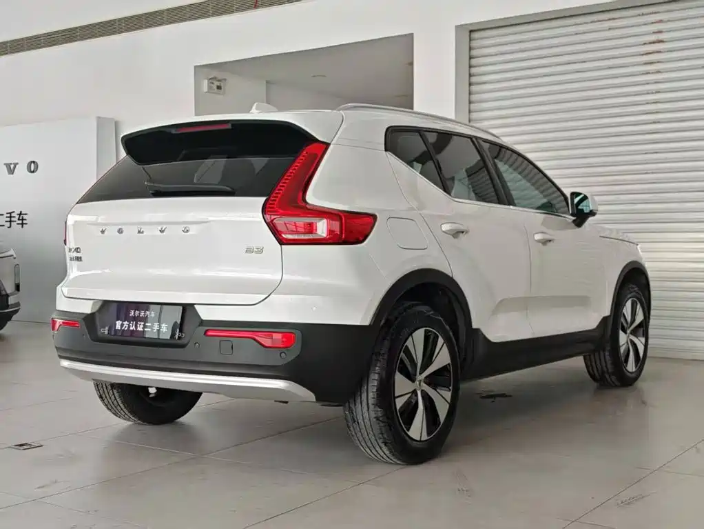 Volvo XC40 — миниатюра 8